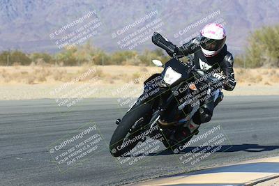 media/Jan-08-2022-SoCal Trackdays (Sat) [[1ec2777125]]/Turn 6 Inside (1pm)/